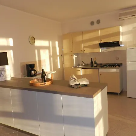 Apartment Rosa Canina 8 *